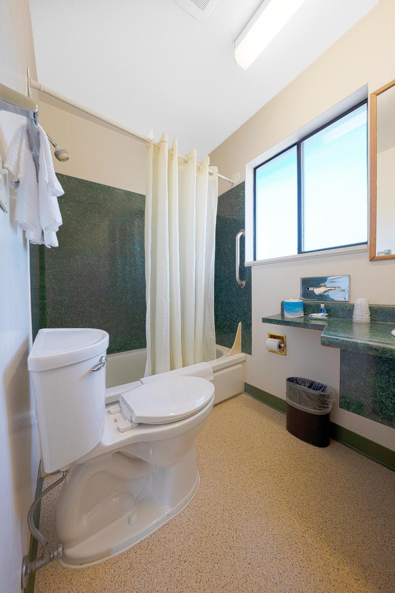 Broadway Inn Portland Downtown Екстер'єр фото