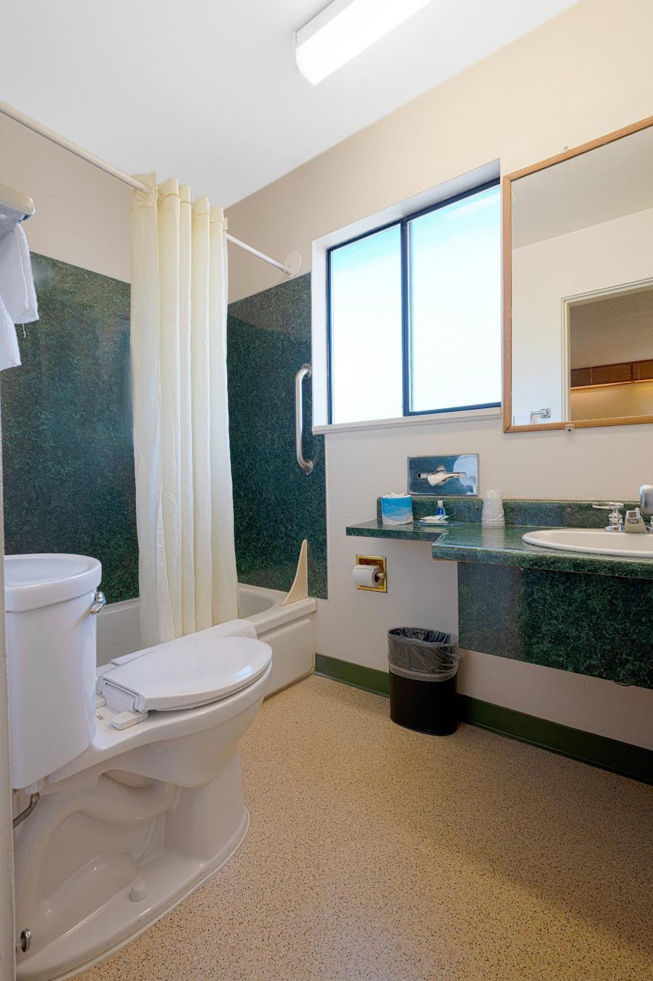 Broadway Inn Portland Downtown Екстер'єр фото